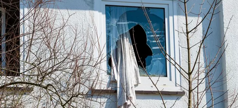 Storm Window Installation Contractors in Belle Glade, FL